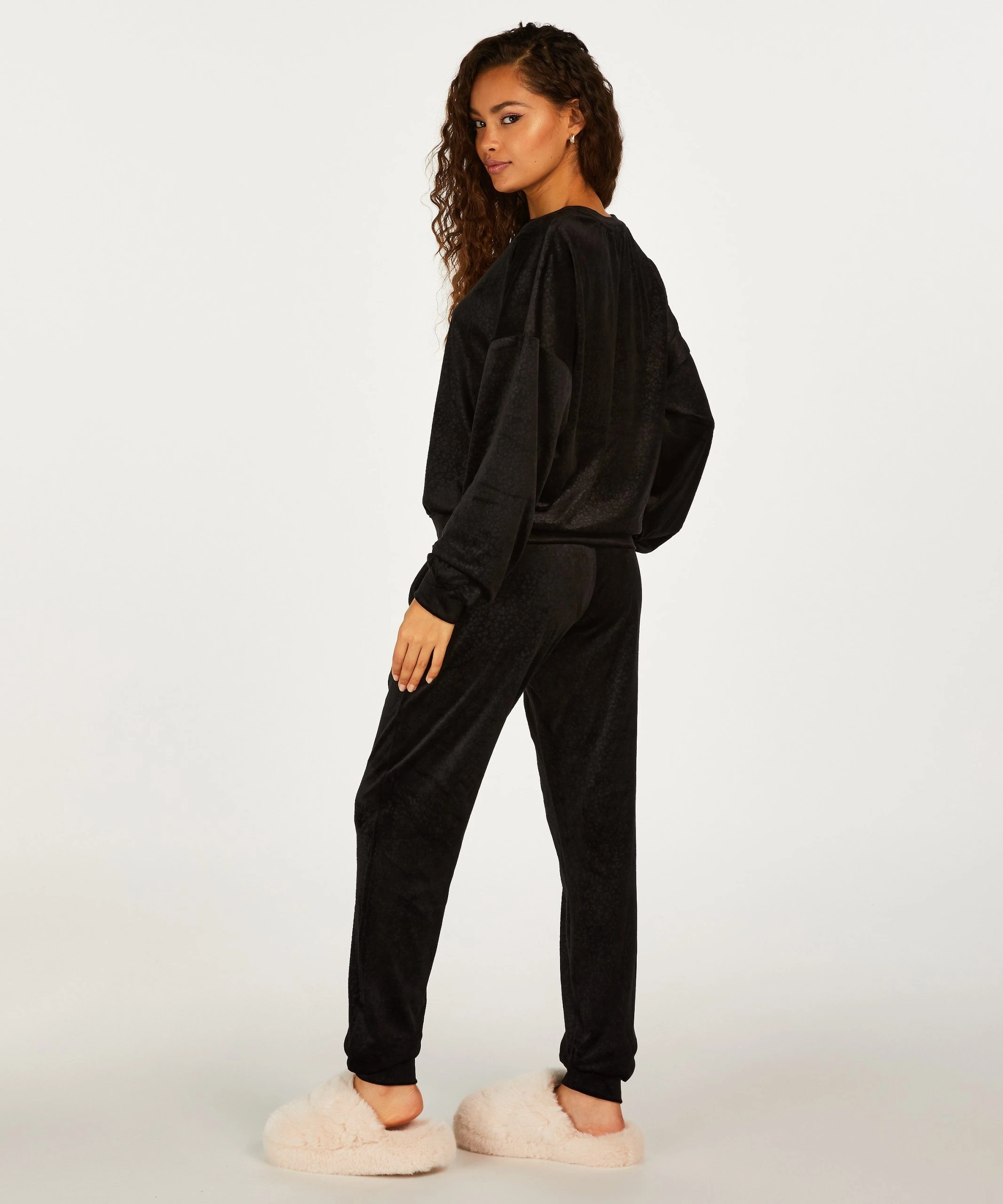 Tall Jogginghose Aus Velours 4 Tall Jogginghose Aus Velours – Bild 4