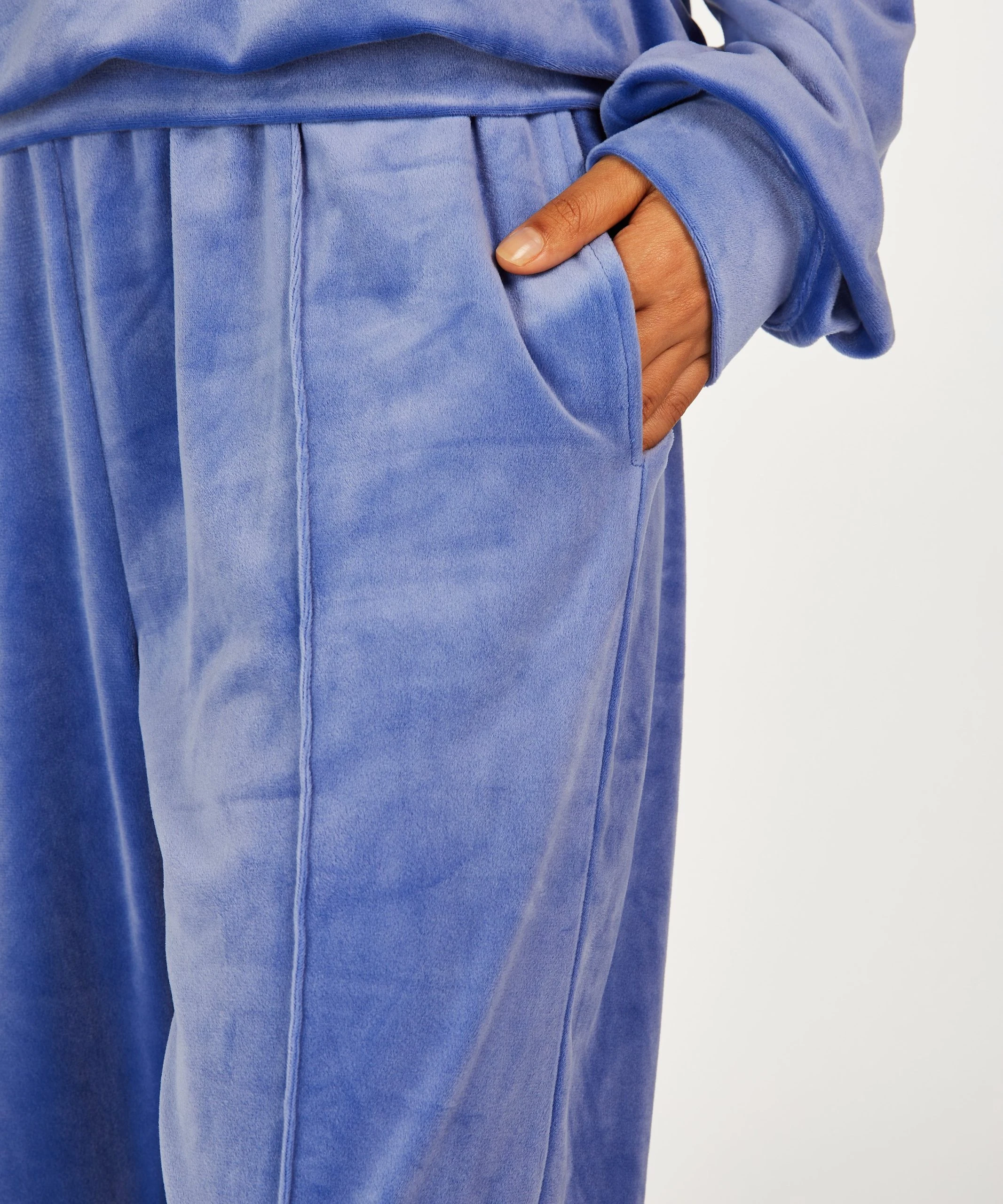 Jogginghose Velours 2 Jogginghose Velours – Bild 2