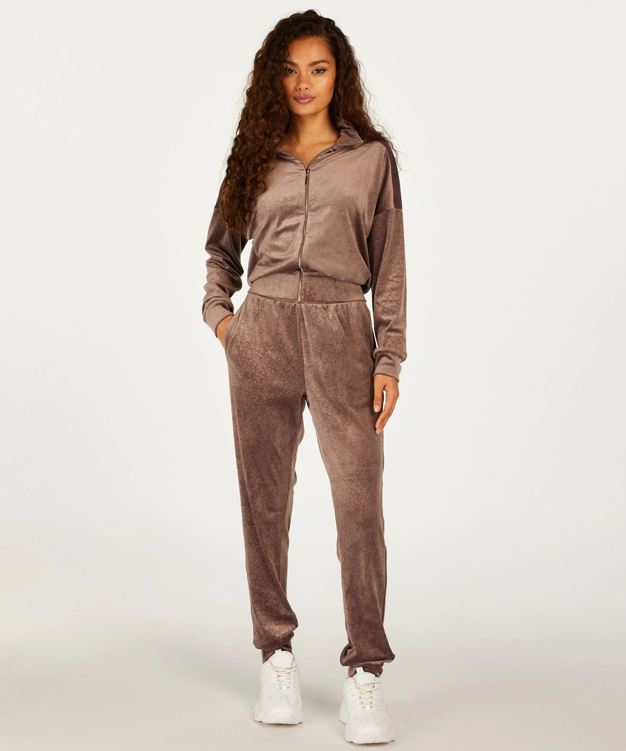 Jogginghose Velours 1 Jogginghose Velours